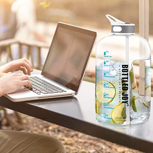 Jimacро 1 Gallon Water Bottle with Straw and Handle BPA-Free, Time Markings Tracker