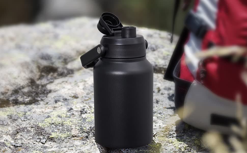 Thermal Insulated Water Bottle, 64oz Black, Stainless Steeljug with Straw